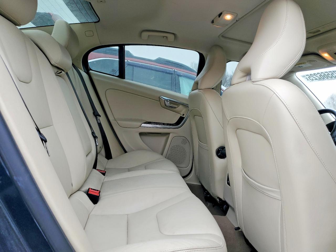 2015 Volvo S60 Platinum