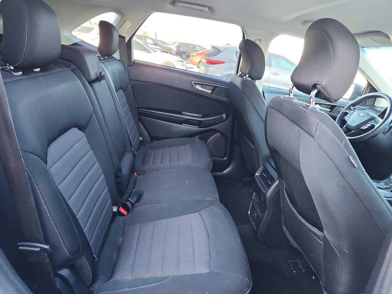 2017 Ford Edge se