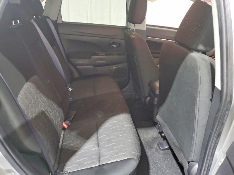 2024 Mitsubishi Outlander Sport S/se