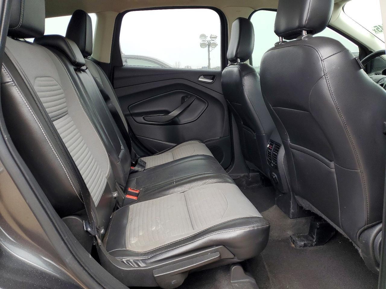 2018 Ford Escape se