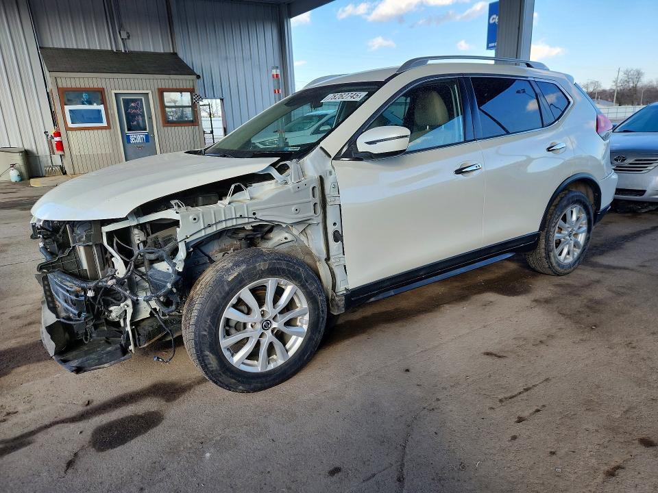 2019 Nissan Rogue sv