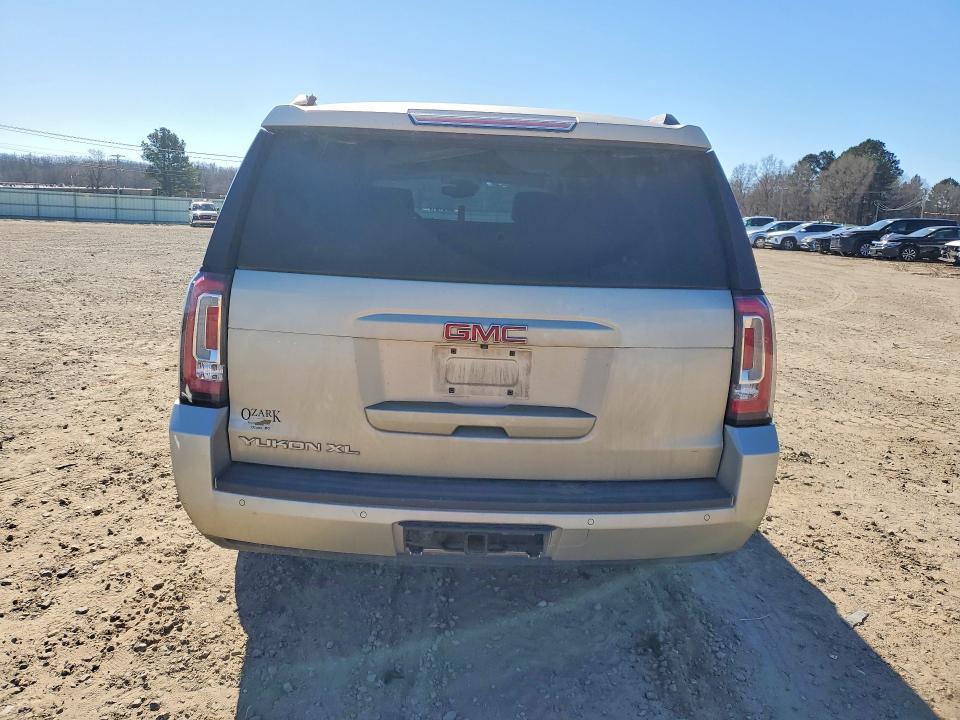 2017 GMC Yukon xl K1500 slt