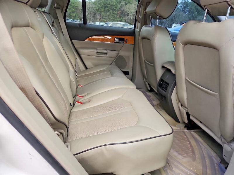 2013 Lincoln Townhouse MKX