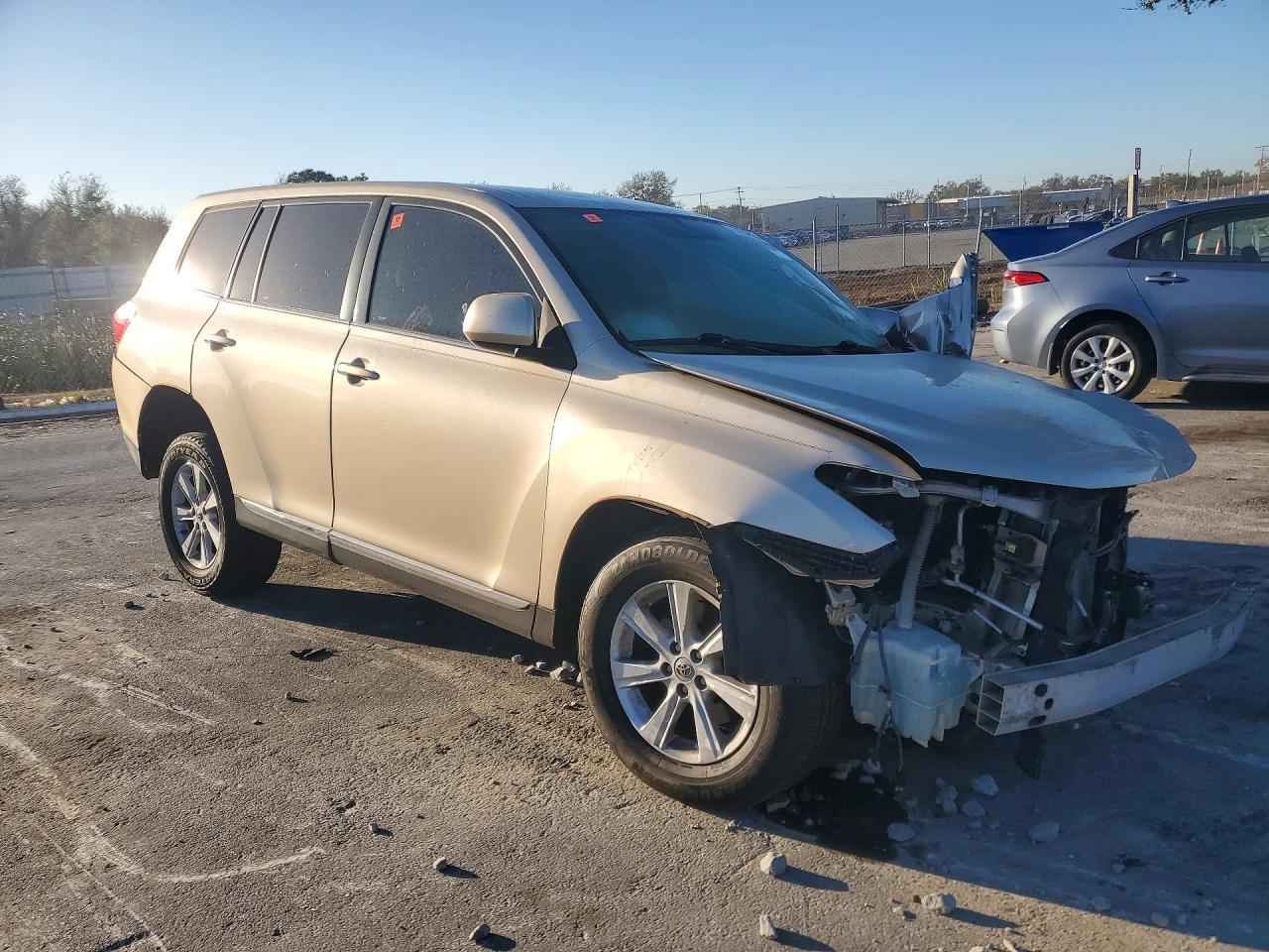 2013 Toyota Highlander Base