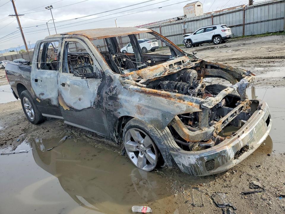 2016 Dodge Ram 1500 slt