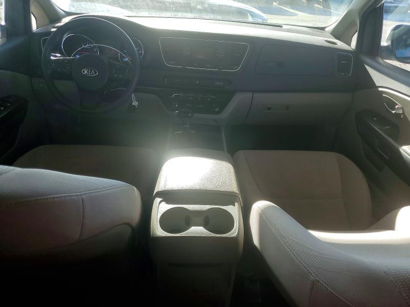 2017 KIA Sedona lx