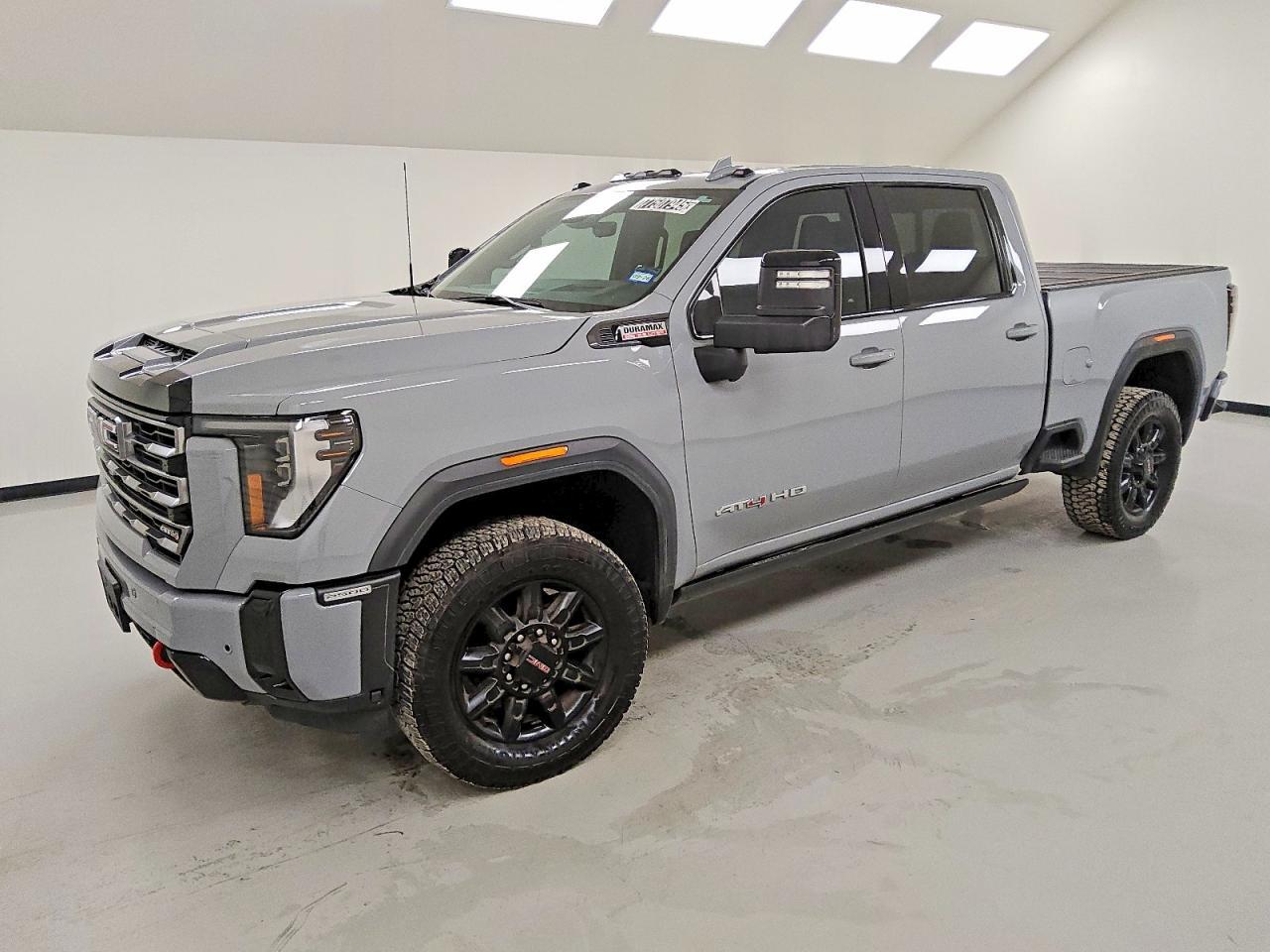 2025 GMC Sierra K2500 AT4