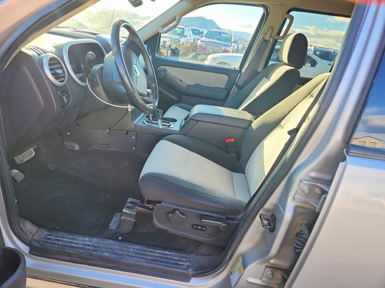 2007 Mercury Mountaineer Luxury