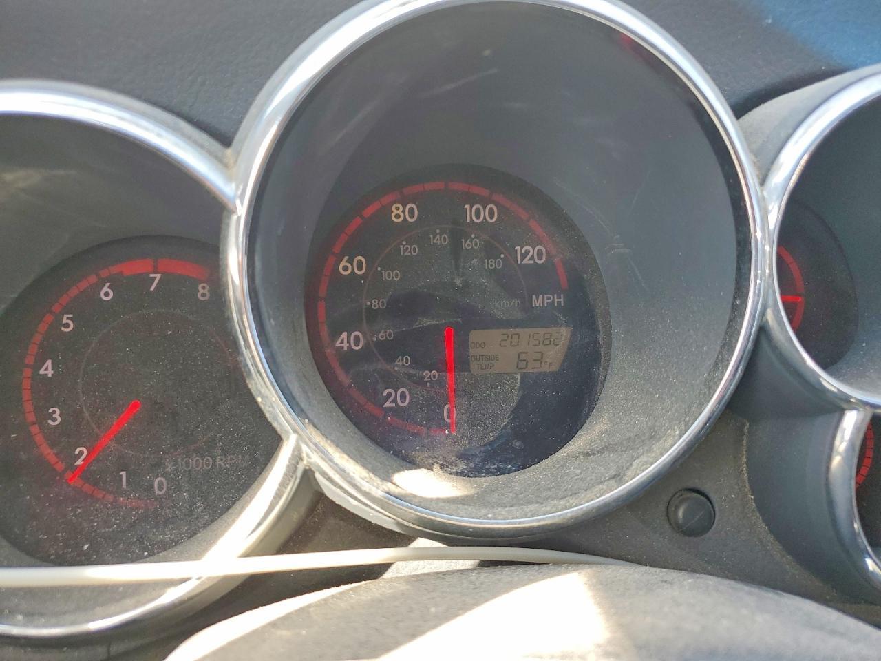 2004 Toyota Matrix Base