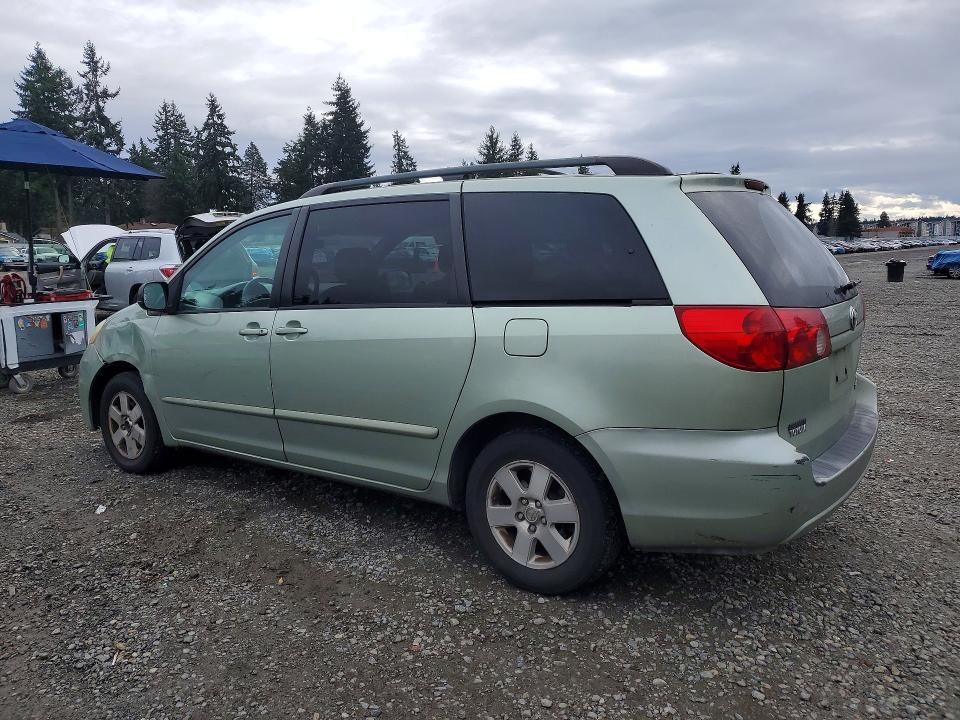 2006 Toyota Sienna le 7 Passenger