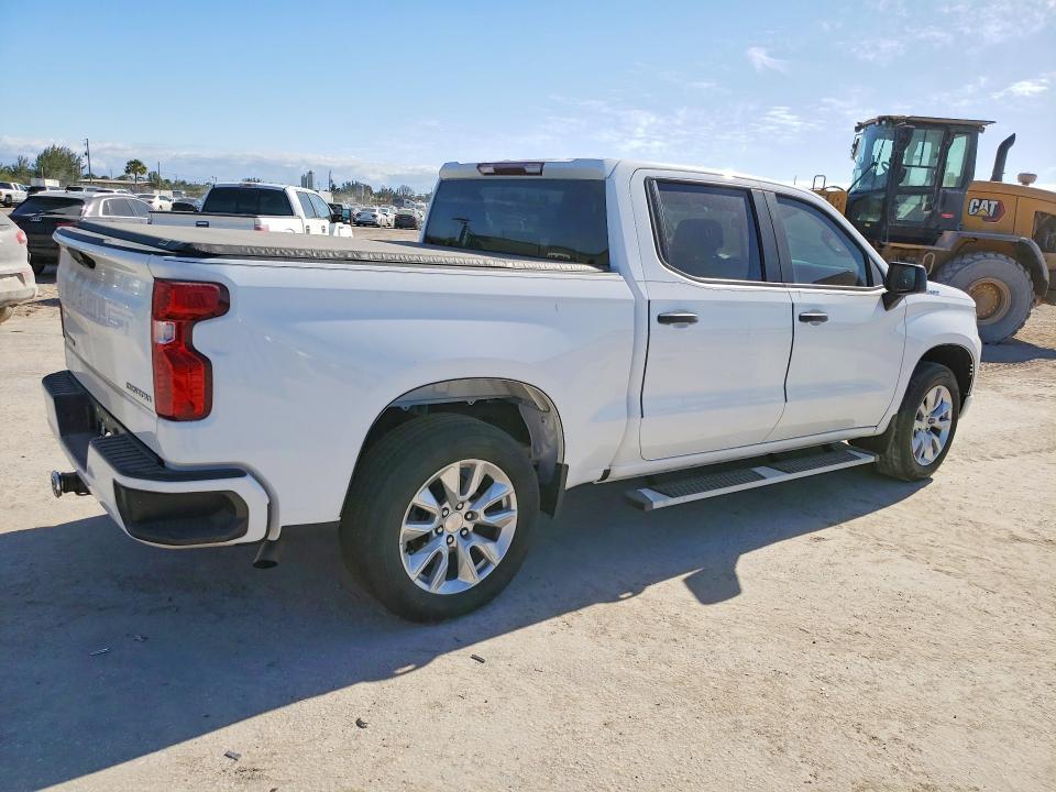 2023 Chevrolet Silverado C1500 Custom
