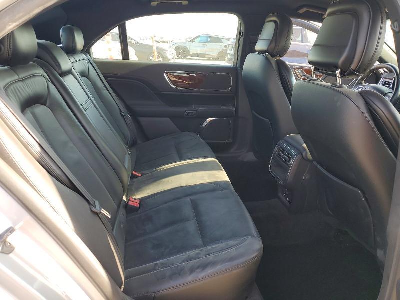 2019 Lincoln Continental Select