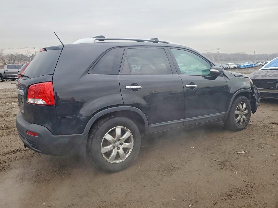 2013 KIA Sorento lx