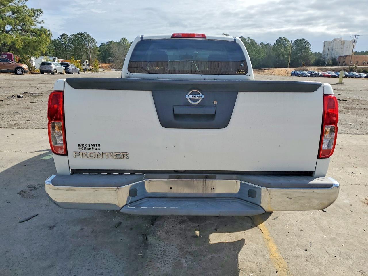 2016 Nissan Frontier s