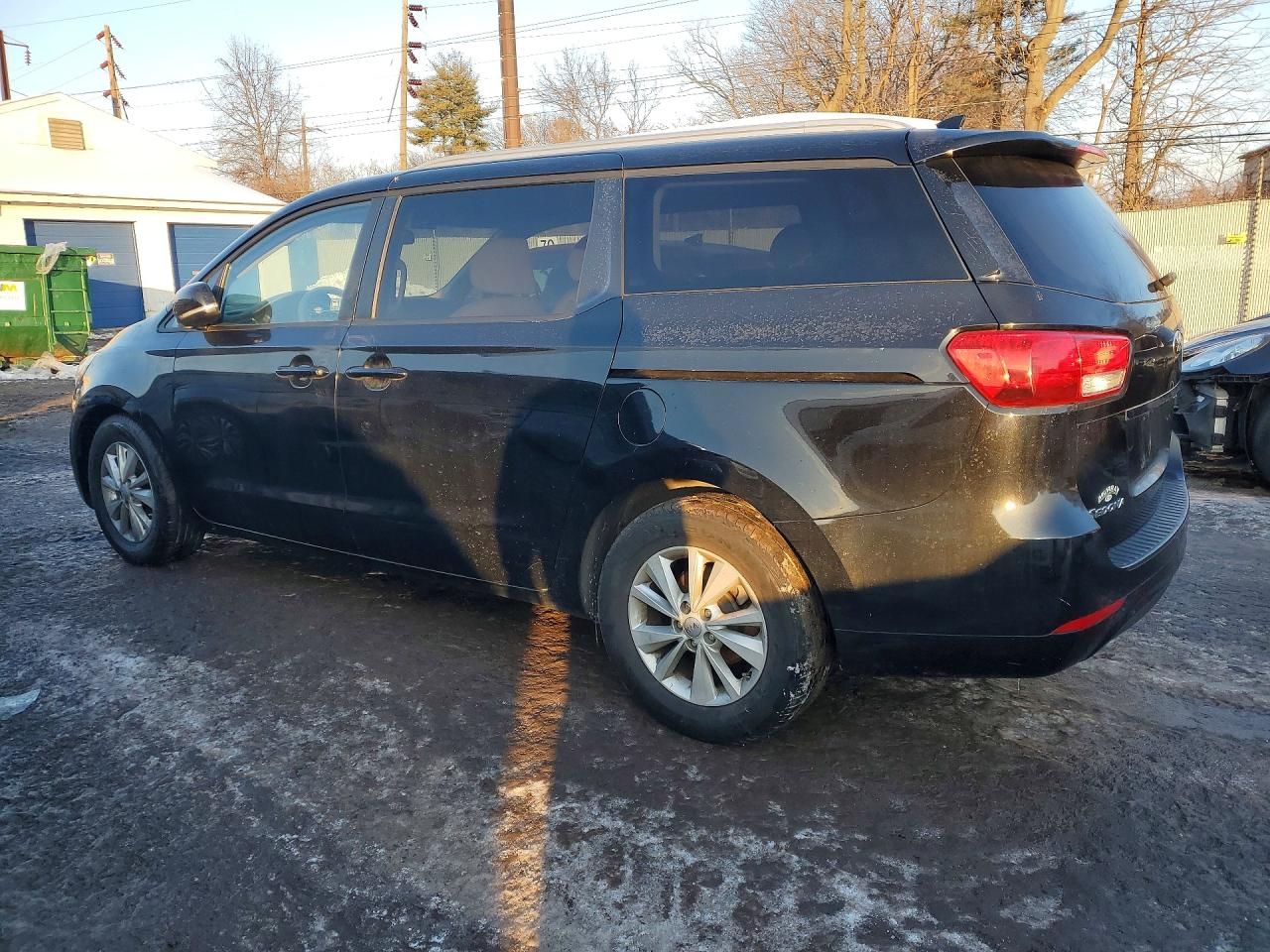 2016 KIA Sedona lx