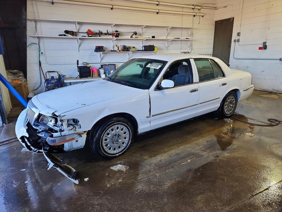 2003 Mercury Grand Marquis gs