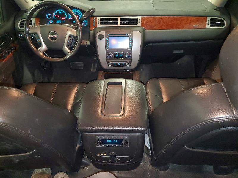 2011 GMC Yukon xl K1500 slt