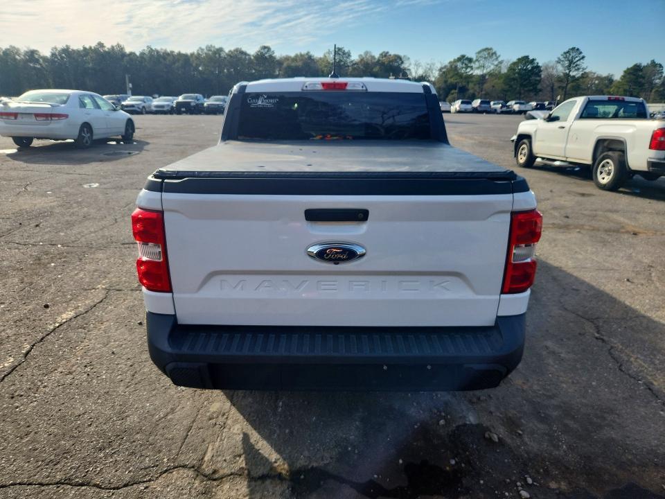 2022 Ford Maverick XL