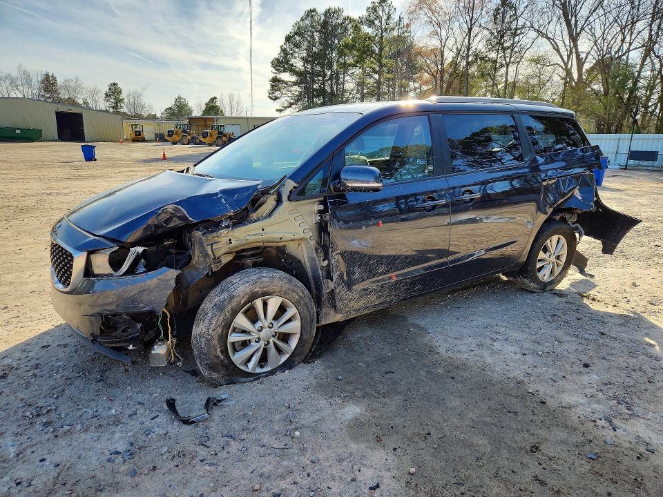2016 KIA Sedona lx
