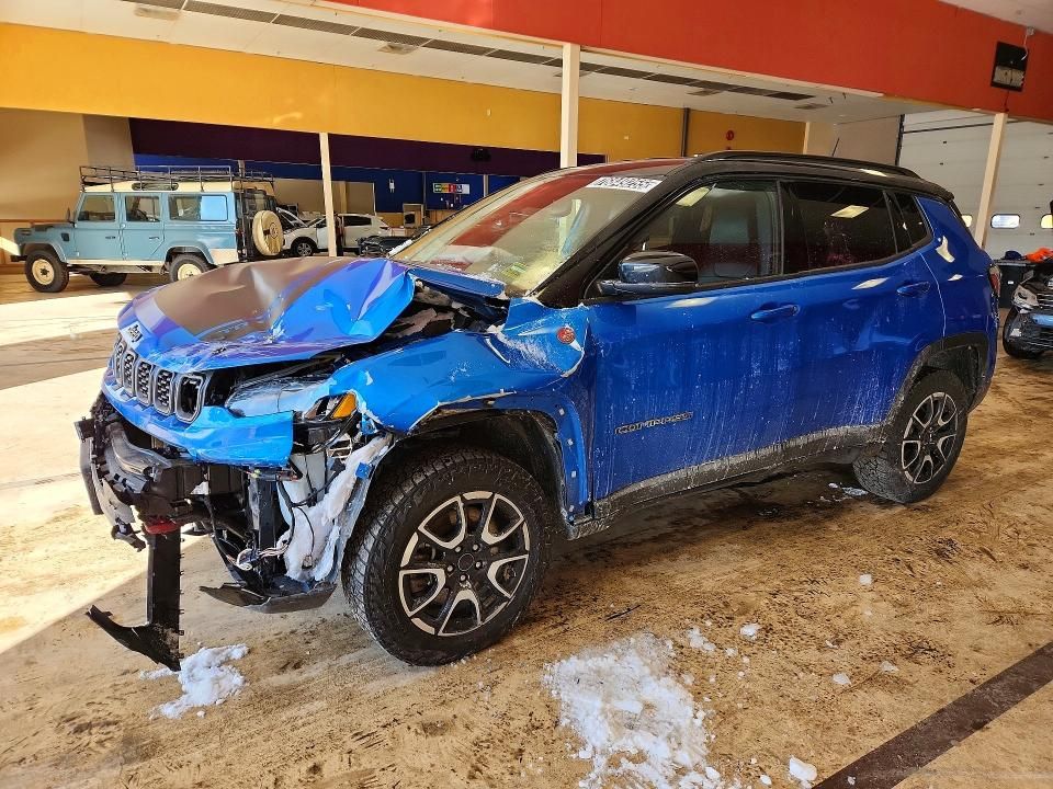 2025 Jeep Compass Trailhawk