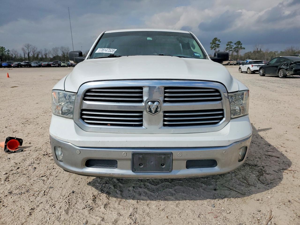 2016 Dodge Ram 1500 slt