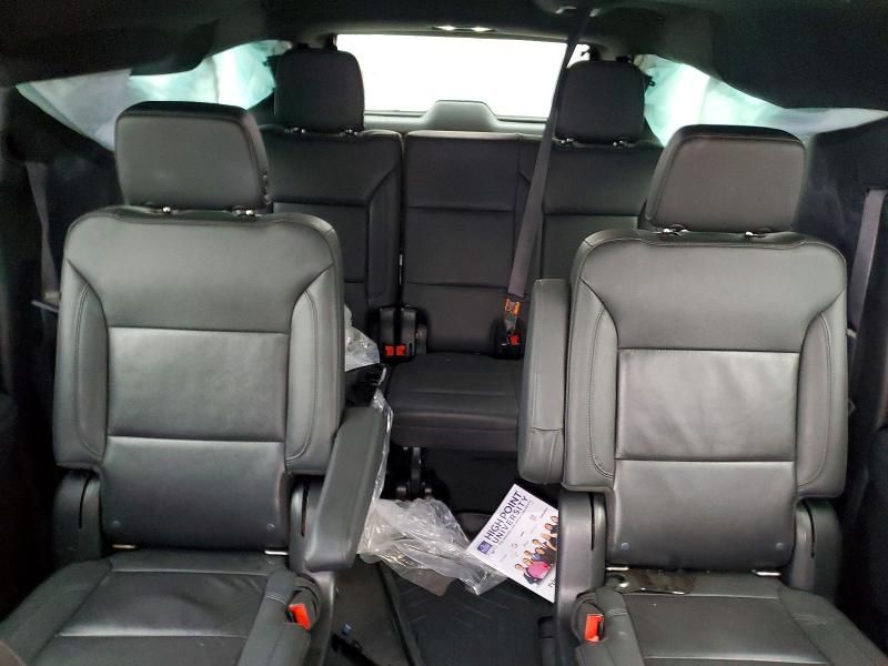 2022 Chevrolet Suburban K1500 lt