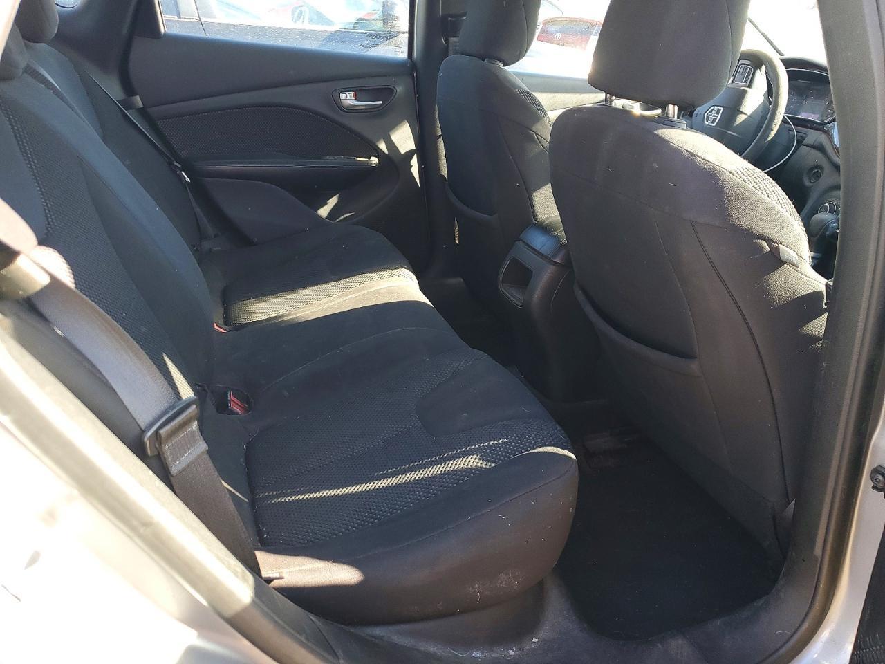 2015 Dodge Dart se