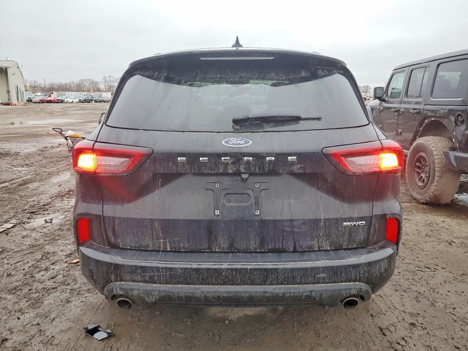 2024 Ford Escape st Line