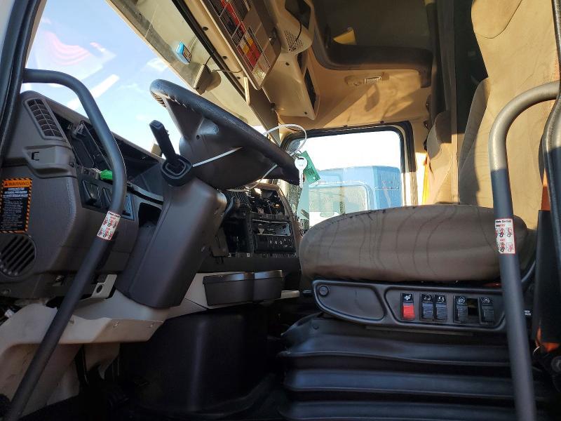 2017 Volvo Vnl Semi Truck