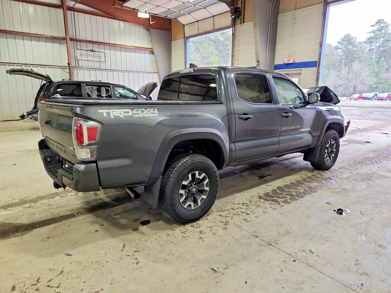 2023 Toyota Tacoma TRD OFF-Road