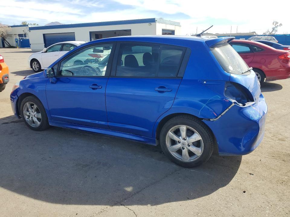 2010 Niss Versa s