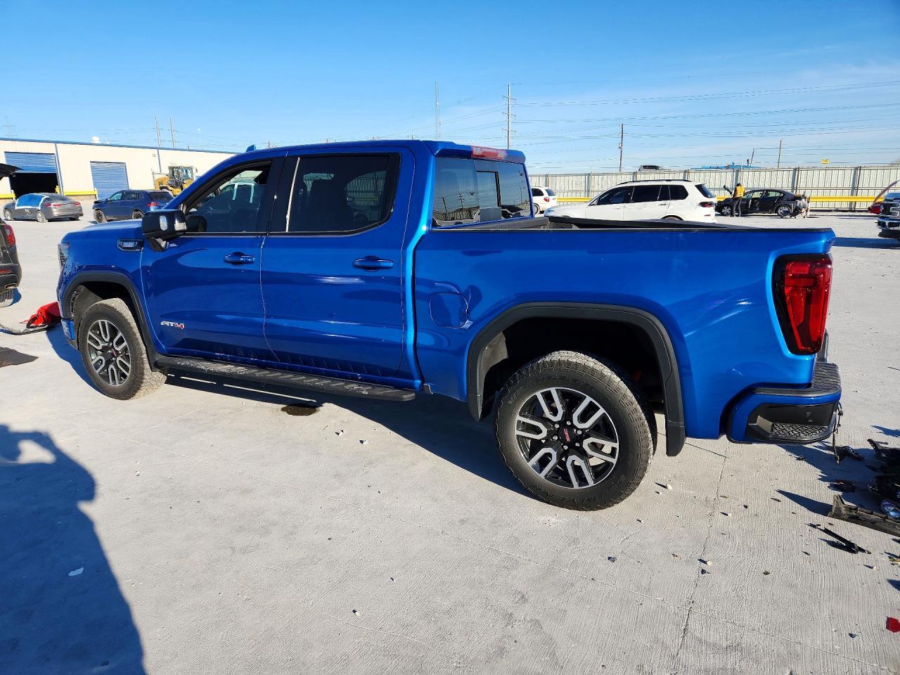 2023 GMC Sierra K1500 AT4