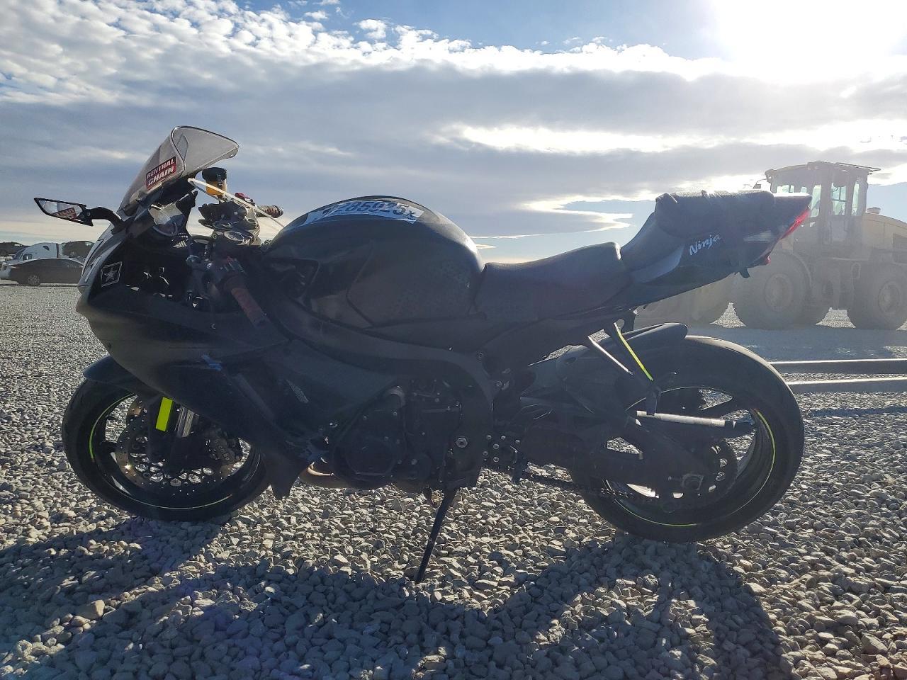 2016 Suzuki GSX-R750