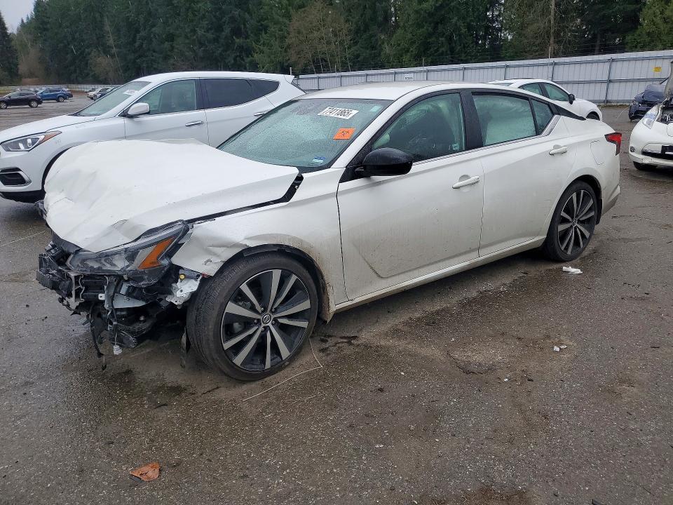 2022 Nissan Altima 2.5 sr