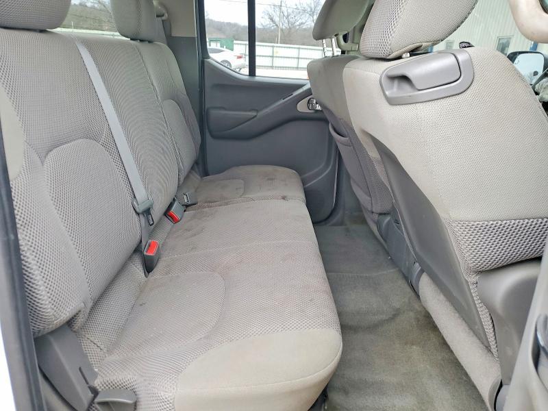 2011 Nissan Frontier S
