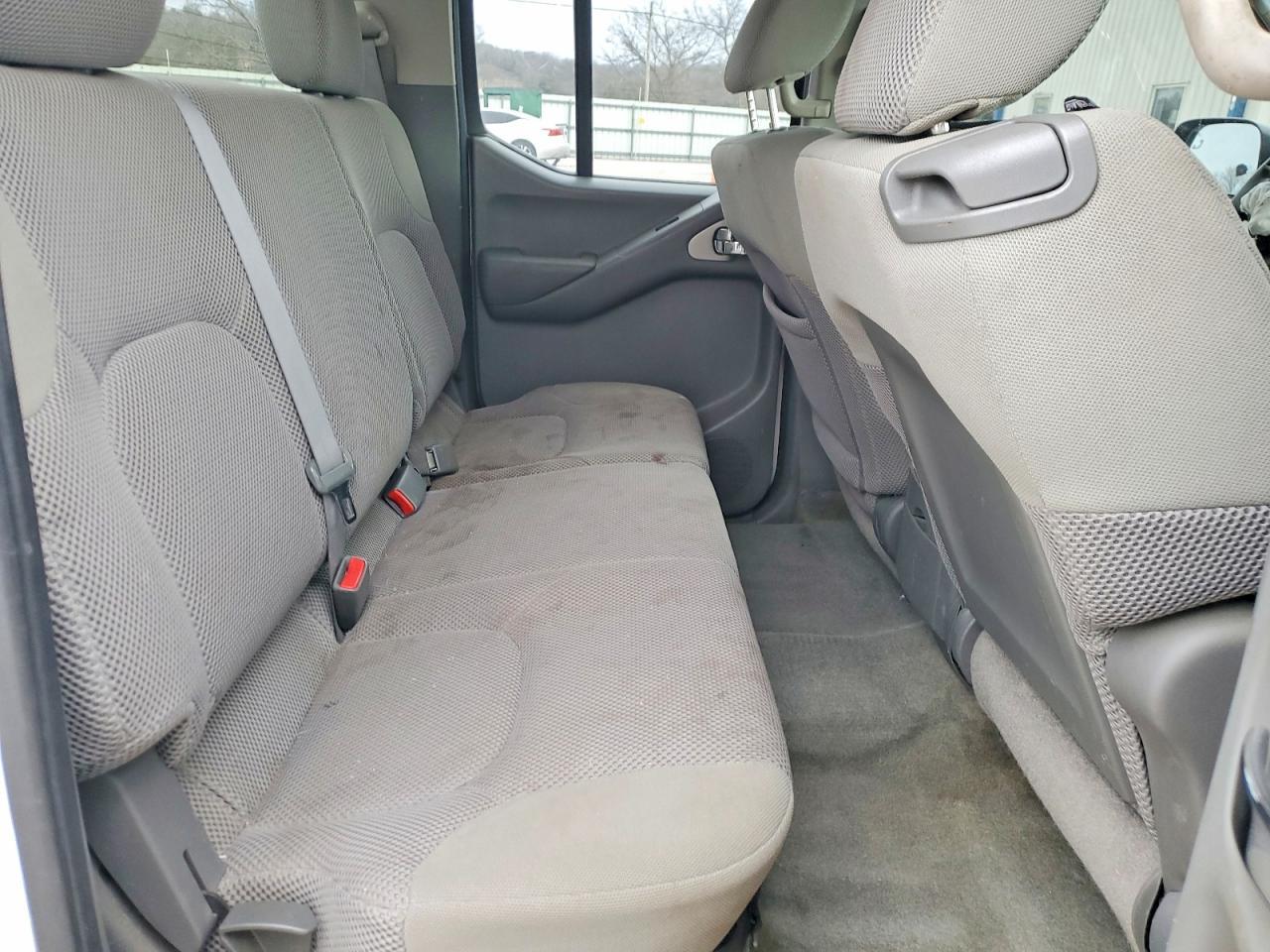 2011 Nissan Frontier S