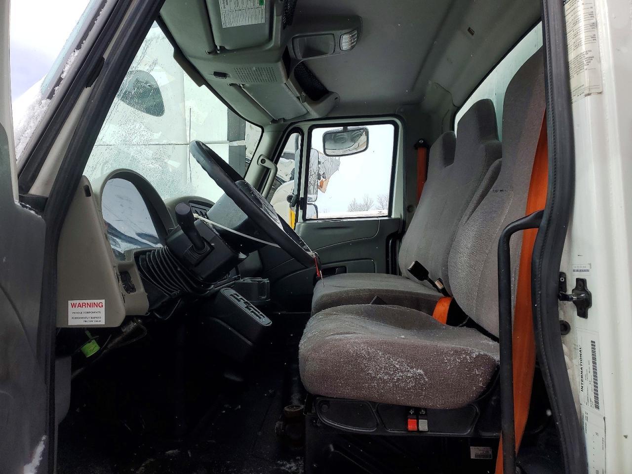 2019 International 4300 BOX Truck