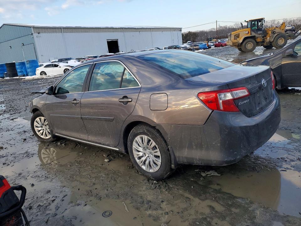 2014 Toyota Camry Hybrid le