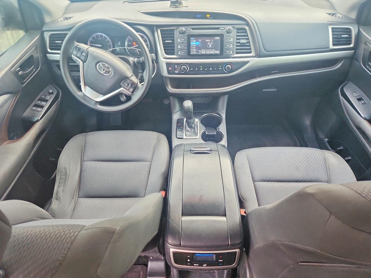 2016 Toyota Highlander le
