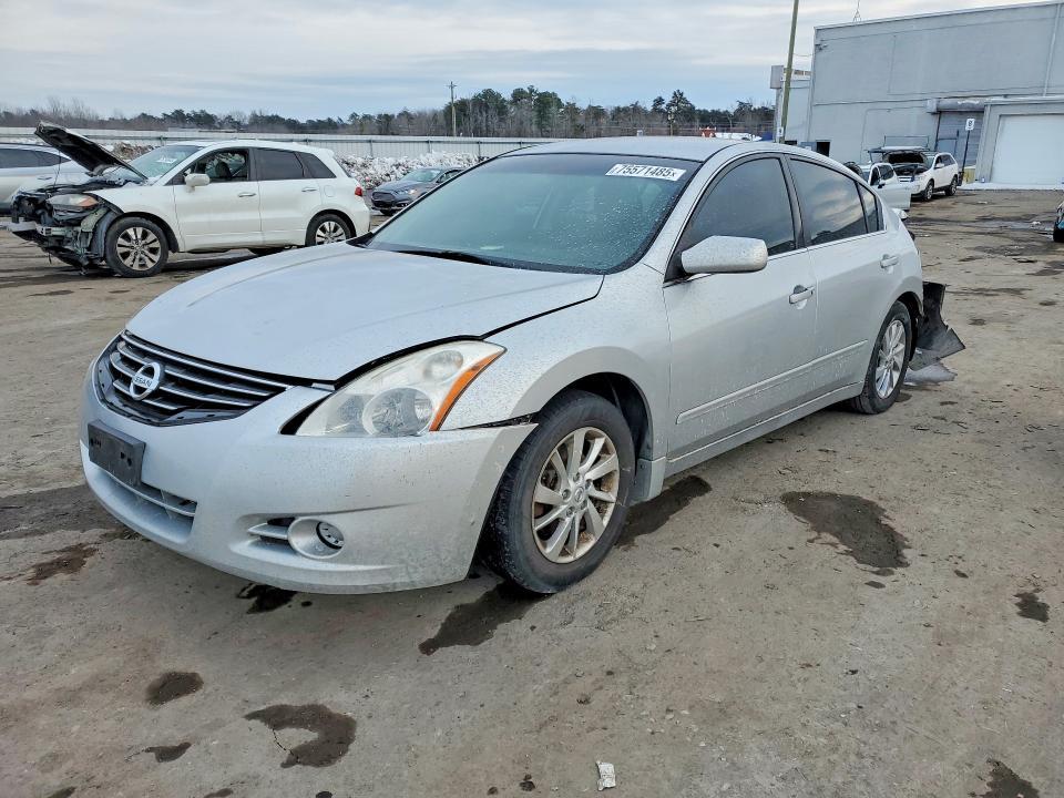 2010 Nissan Altima Base