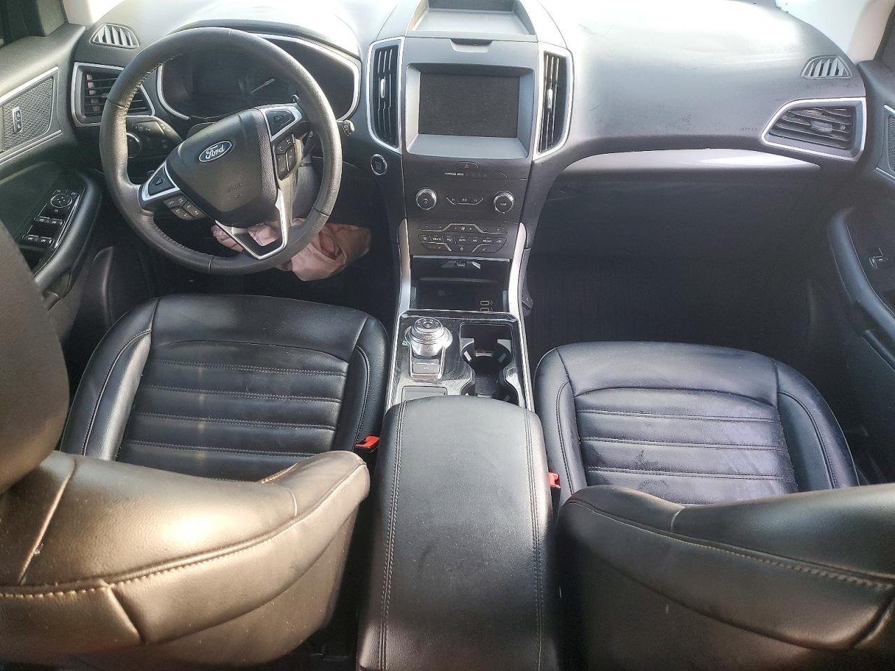 2020 Ford Edge sel