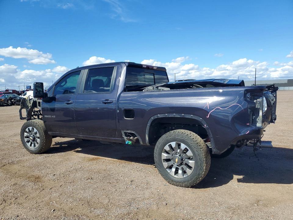 2024 Chevrolet Silverado K3500 lt