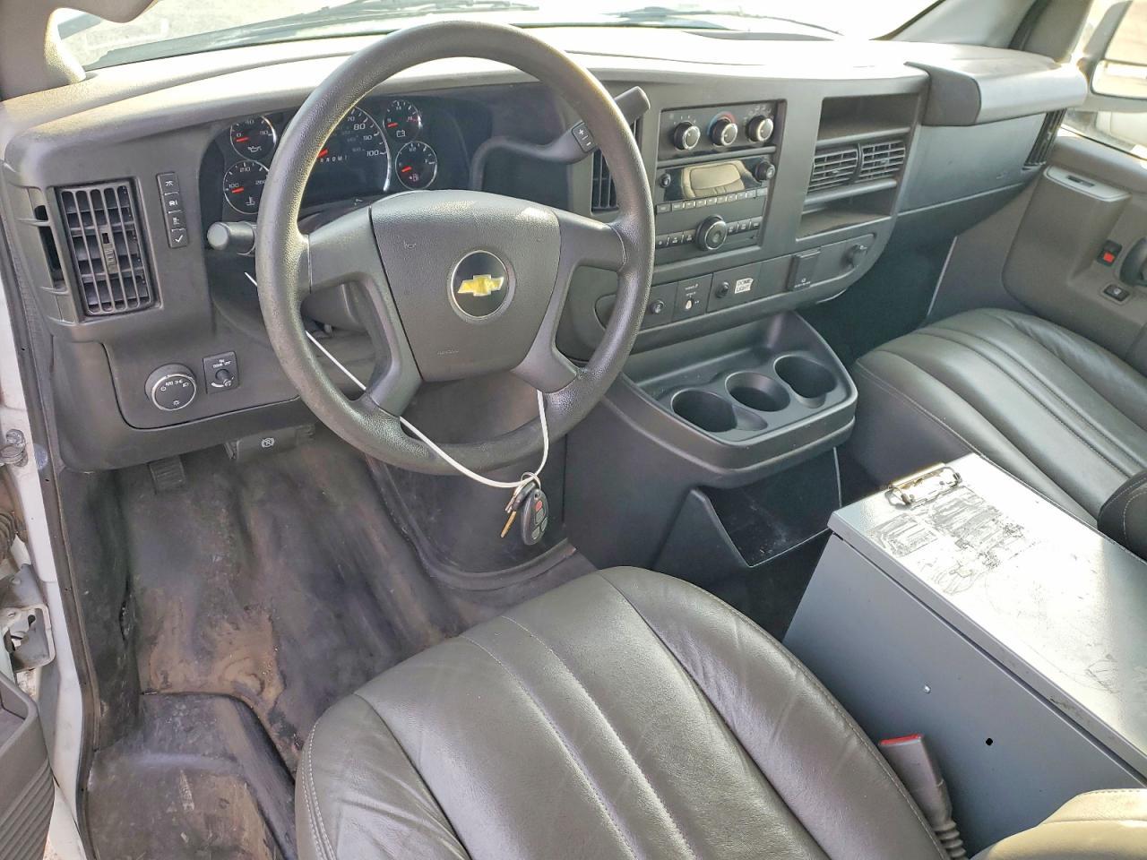2017 Chevrolet Express 2500 Cargo Utility / Service Van
