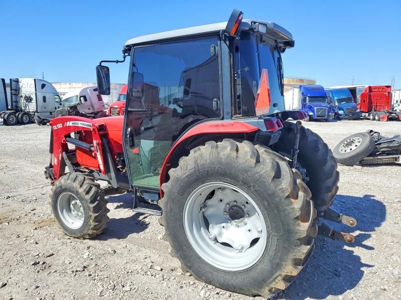 2013 Massey Ferguson MF1600 Mfwd Tractor