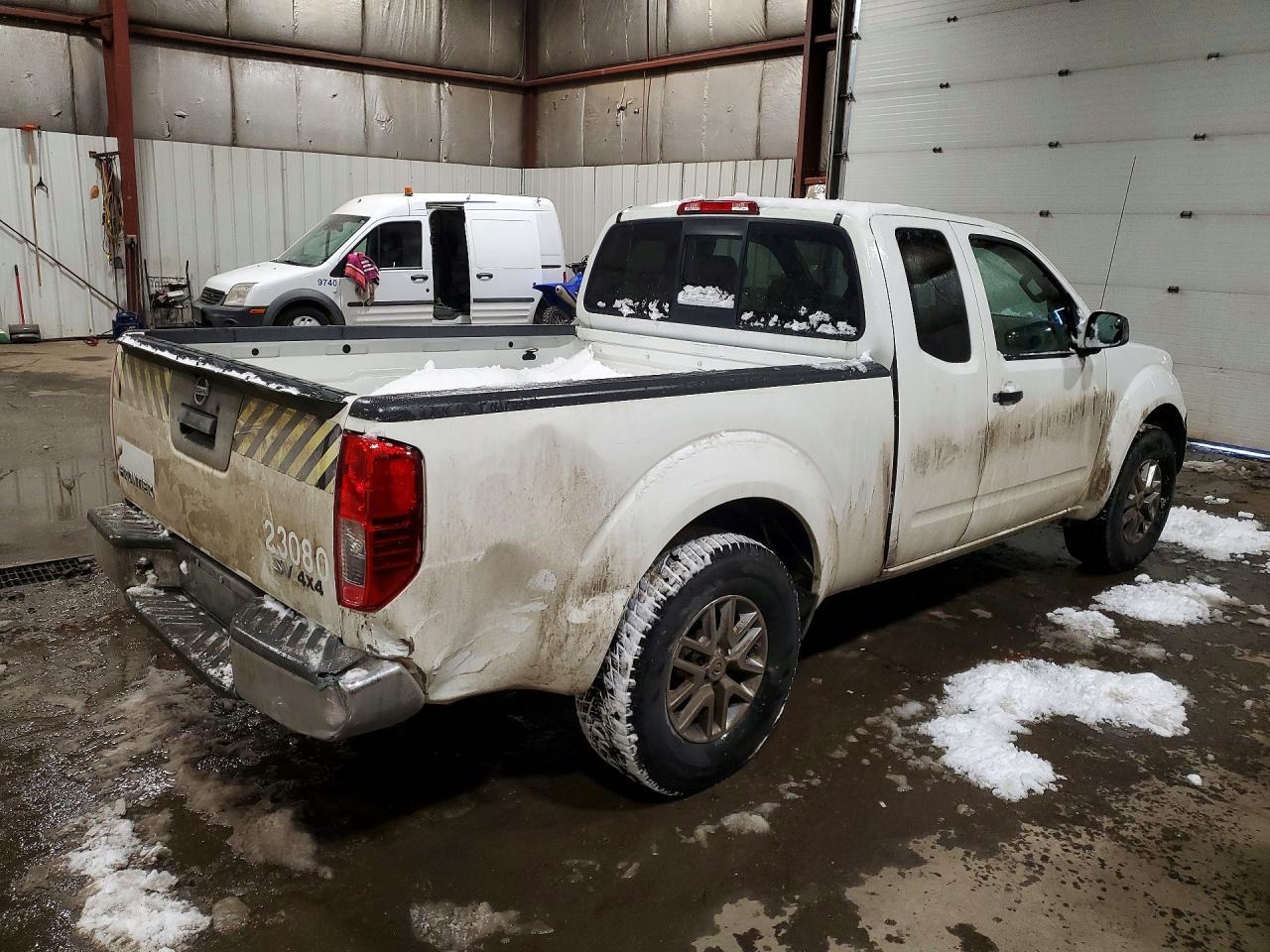 2016 Nissan Frontier SV