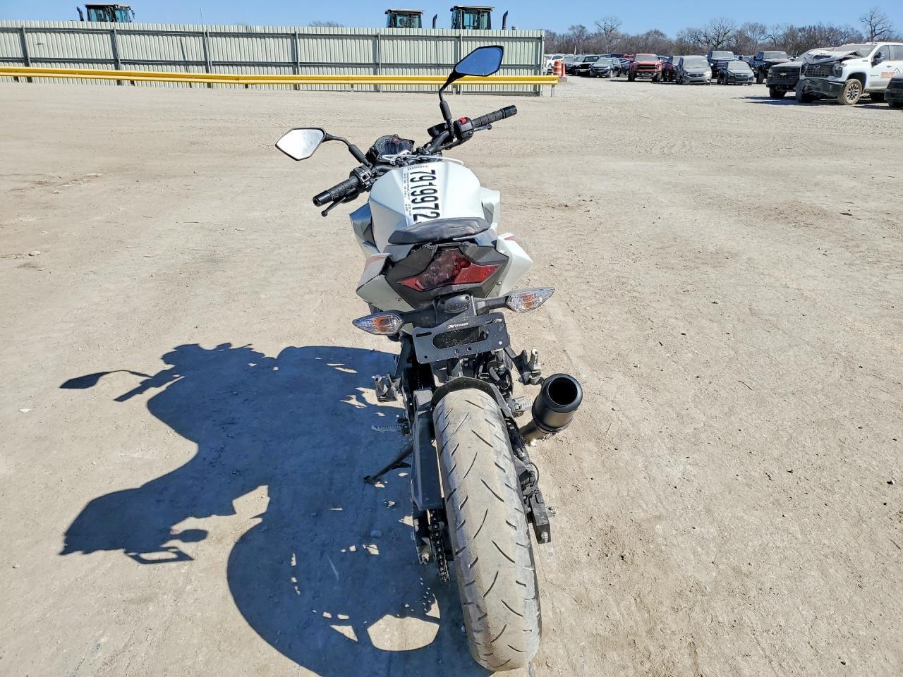 2023 Kawasaki ER400 D