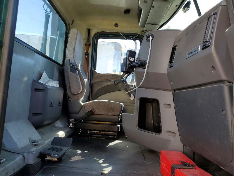 2018 Mack CX612 Semi Truck