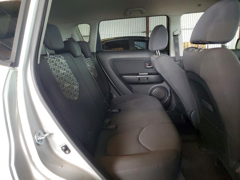 2010 KIA Soul +