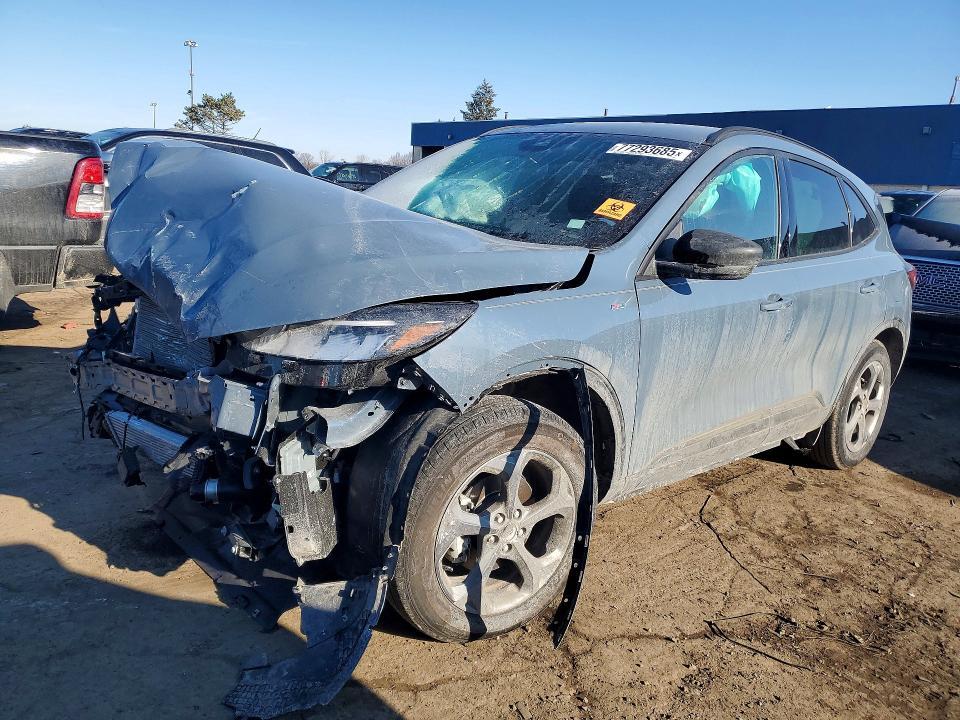 2025 Ford Escape st Line