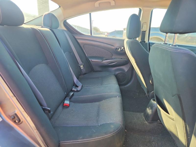 2016 Nissan Versa s